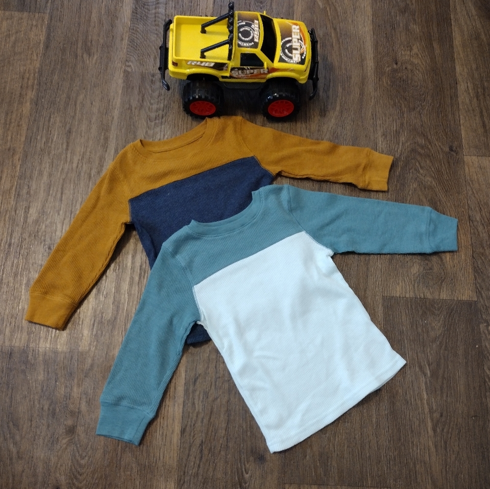 Boy's Cat & Jack long sleeve shirts size 2T